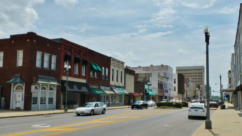 https://archive.wbhm.org/wp-content/uploads/2008/10/Anniston_Alabama-800x450.jpg