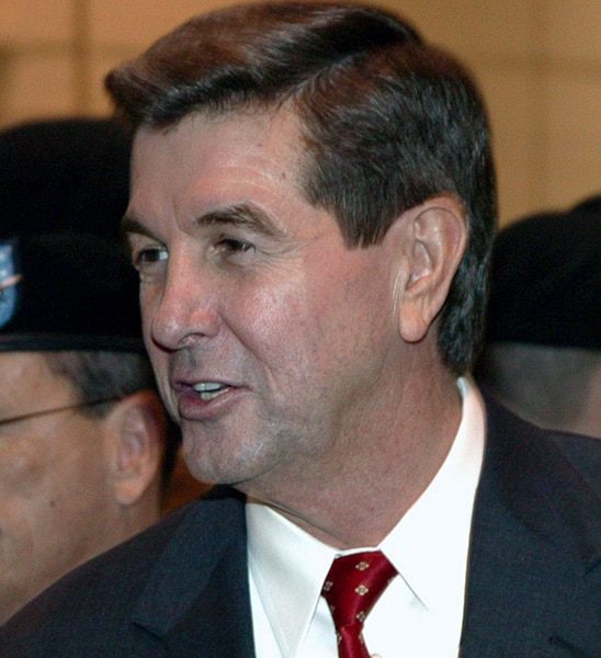 https://archive.wbhm.org/wp-content/uploads/2010/10/bob-riley-548x600.jpg