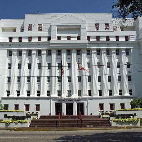 https://archive.wbhm.org/wp-content/uploads/2014/04/800px-Alabama_State_House_Apr2009-600x600.jpg