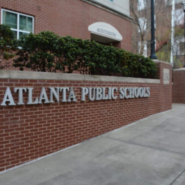 https://archive.wbhm.org/wp-content/uploads/2016/06/DSC_2962-600x600.jpg