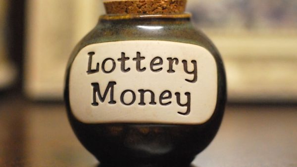 https://archive.wbhm.org/wp-content/uploads/2016/07/lottery_money-600x338.jpg