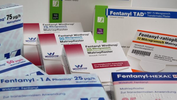 https://archive.wbhm.org/wp-content/uploads/2018/02/Fentanyl_patch_packages-600x338.jpg