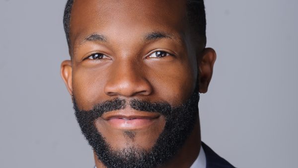 https://archive.wbhm.org/wp-content/uploads/2018/05/Mayor_Woodfin_Headshot_1_copy-600x338.jpg