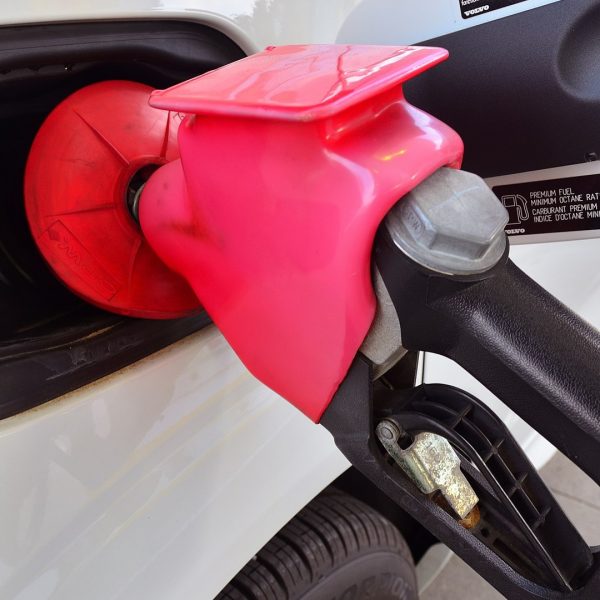 https://archive.wbhm.org/wp-content/uploads/2019/01/1920px-GasPumpXC60-e1546460963744-600x600.jpg