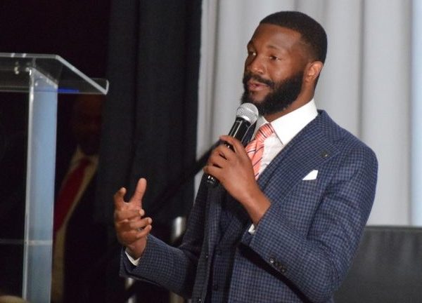 https://archive.wbhm.org/wp-content/uploads/2019/02/Woodfin-1.10.19-min-768x576-e1550089572476-600x432.jpg