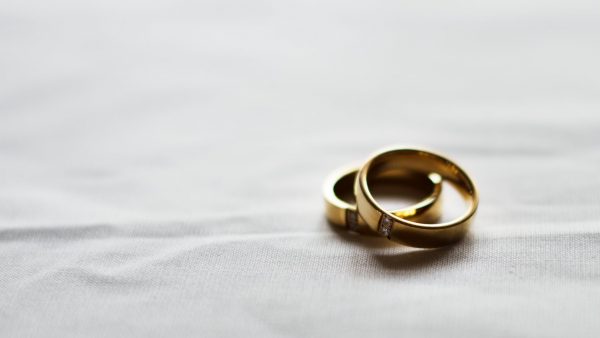 https://archive.wbhm.org/wp-content/uploads/2019/04/wedding_bands_photo-600x338.jpeg