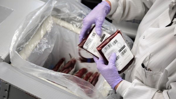 https://archive.wbhm.org/wp-content/uploads/2019/08/Blood_Emergency_Packing_blood-600x338.jpg