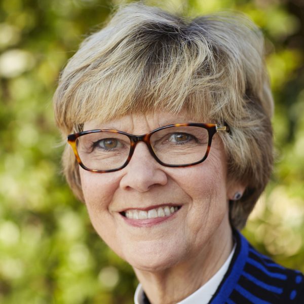 https://archive.wbhm.org/wp-content/uploads/2020/06/Glenda_Curry_Landscape-600x600.jpg