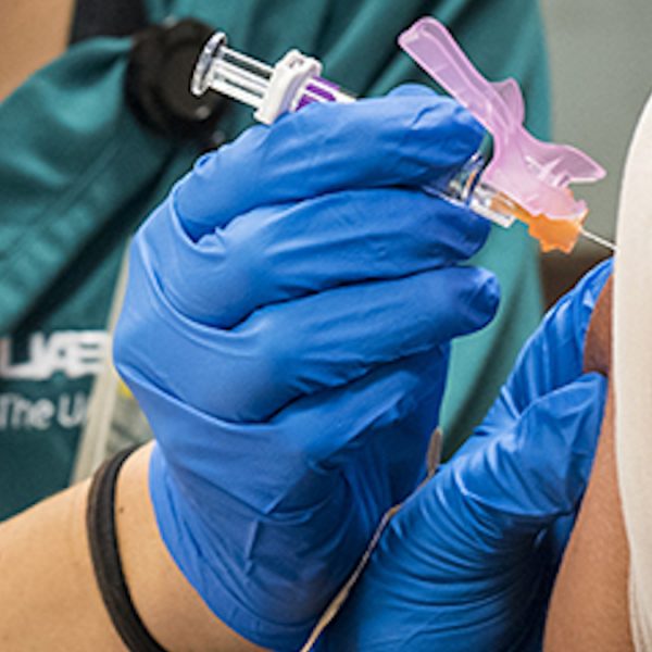 https://archive.wbhm.org/wp-content/uploads/2020/12/covid_vaccine.2-e1607724628118-600x600.jpg