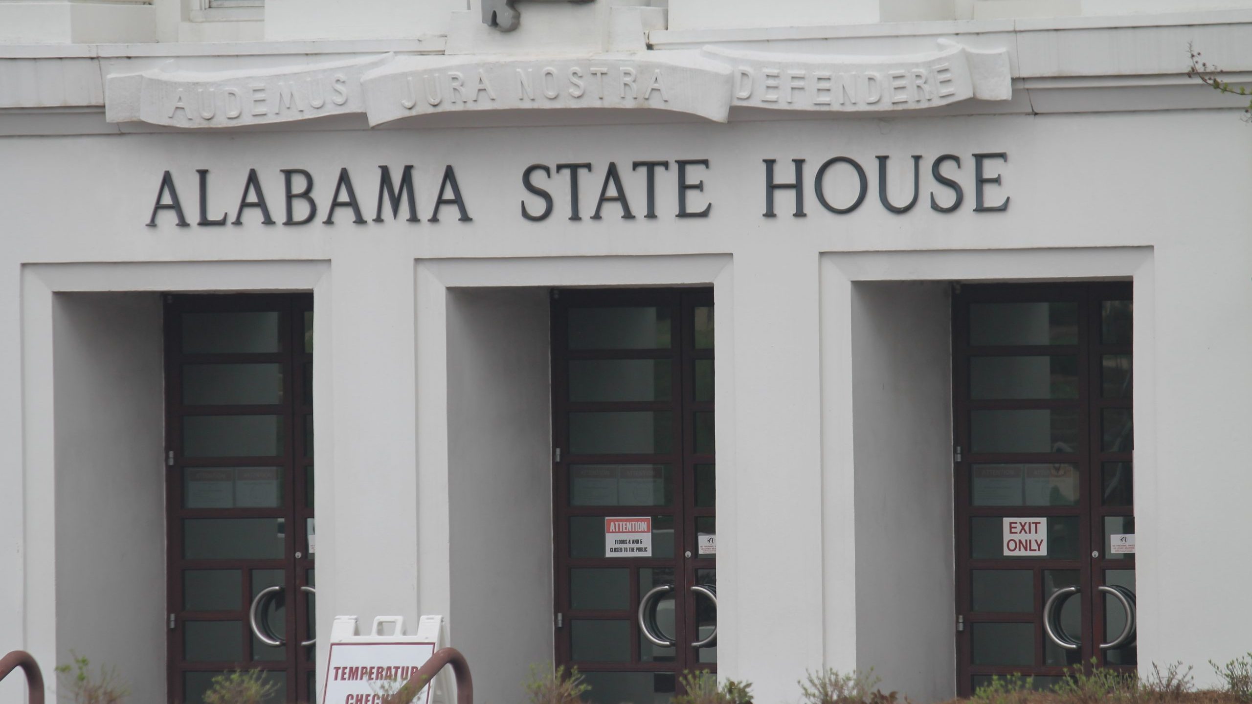 External view of the Alabama State House