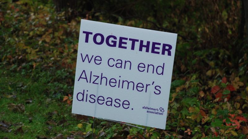 https://archive.wbhm.org/wp-content/uploads/2021/06/Alzheimers_Sign-e1623261590289-800x450.jpg