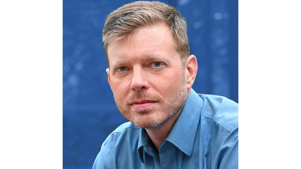 Headshot of Darrell O’Quinn