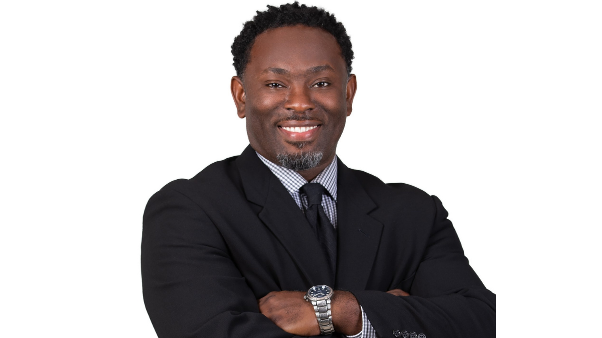 Headshot of Derrick L. Billups