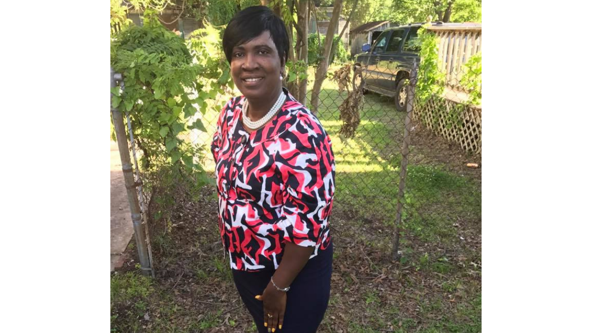 Headshot of Lynette Peters