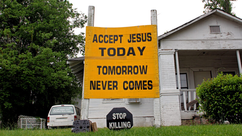 https://archive.wbhm.org/wp-content/uploads/2024/06/Shreveport_Jesus_Sign-800x450.jpg