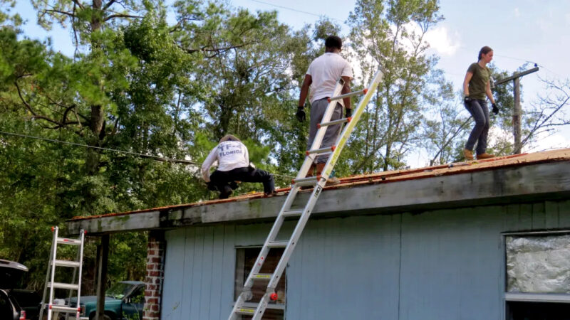 https://archive.wbhm.org/wp-content/uploads/2024/07/Hurricane_Home_Repair-800x450.jpg